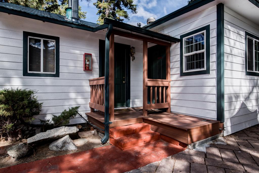 Doc'S Cottages South Lake Tahoe Стейтлайн Екстер'єр фото